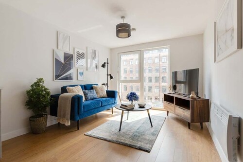 Modern & Spacious 1 Bed Flat in a Converted Mill