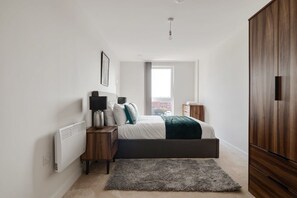 Unclassified image, 5 of 14, button