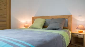 3 bedrooms, WiFi, bed sheets