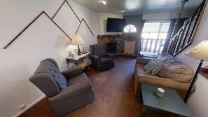 TV, fireplace