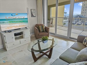 TV - Fabulous Azure - Beachfront - Low Snowbird Rates! (Fort Walton Beach)