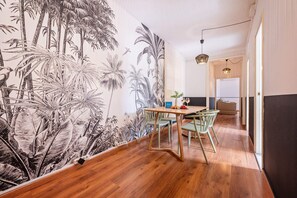 تناول الطعام