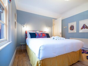 3 chambres, fer et planche à repasser, Wi-Fi gratuit, draps fournis