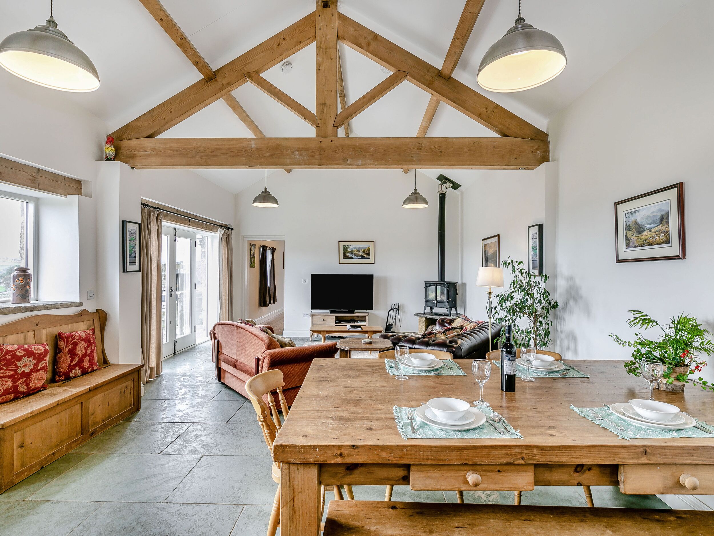 Refrigerador, lavavajillas, tetera/pava eléctrica, tostadora