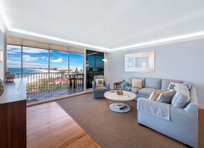 Smart TV, DVD player, books, music library