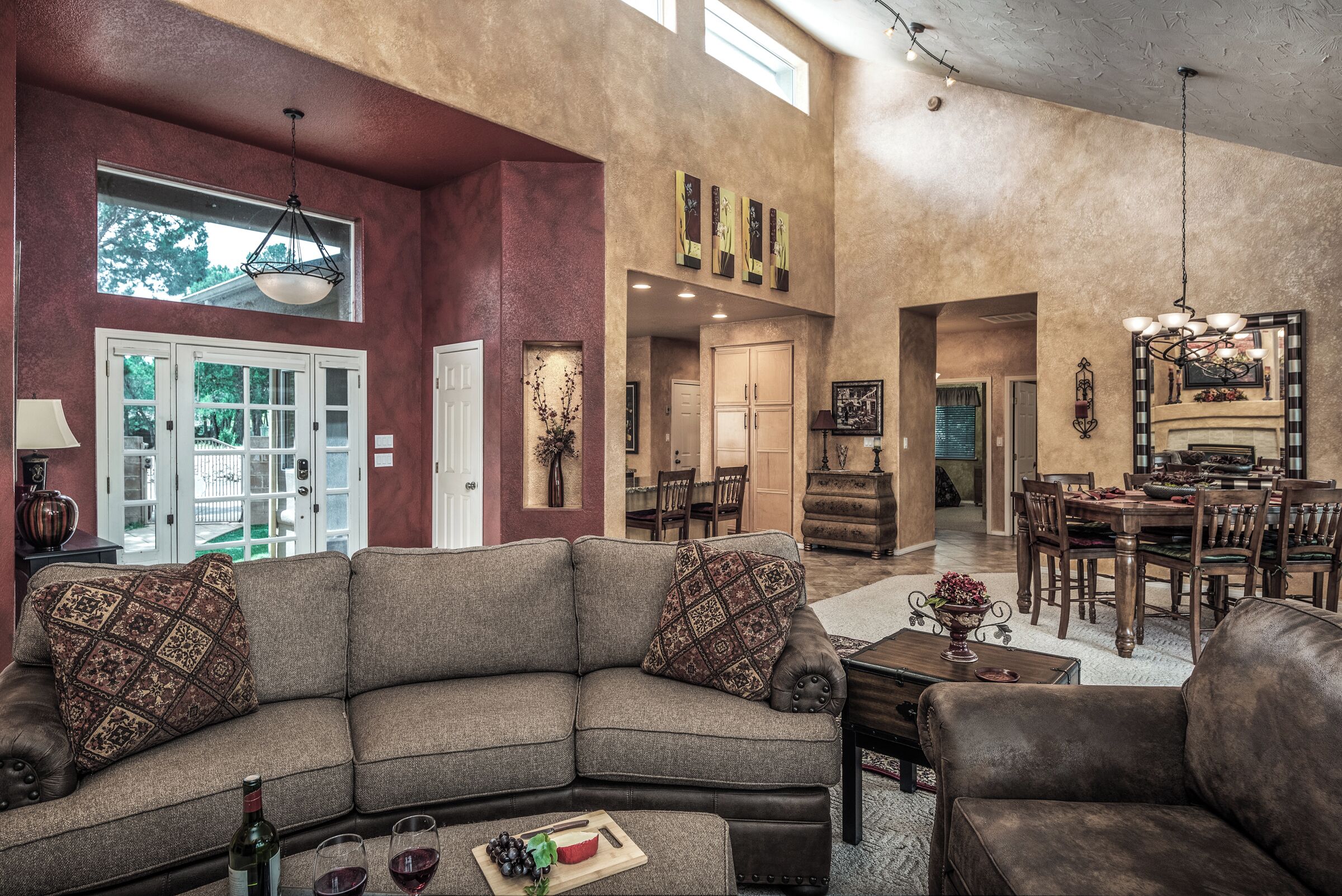 Studio (3 Bedrooms) | Property amenity
