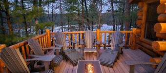 Spacious 6bed/6bath Lakefront Cabin 5mins to Cable