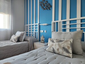 2 bedrooms, iron/ironing board, travel crib, free WiFi - LOW GROUND FLOOR in the FIRST LINE of Vera with private pool! (Vera)