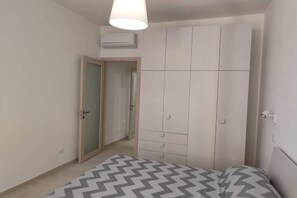 2 chambres, bureau, Wi-Fi gratuit, draps fournis