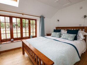 Cottage | Interior - Little Orchard Barn (St Austell)