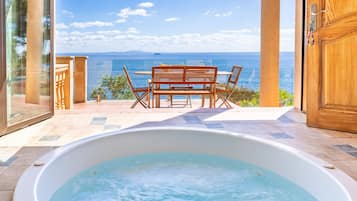 Bain à remous intérieur