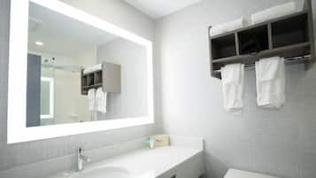 Combined shower/bathtub, hair dryer, towels, soap
