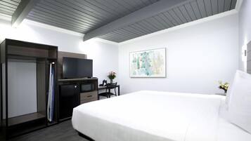 Desk, iron/ironing board, free WiFi, bed sheets