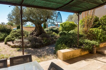 3 very beautiful farmhouse upto 16 people with private pool and views