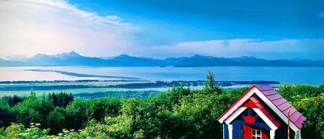 المنطقة المحيطة بالمنشأة