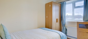 Spacious house in a quite cul de sac with parking and great location.