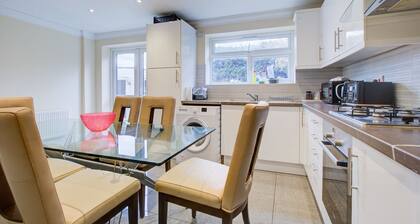 Spacious house in a quite cul de sac with parking and great location.