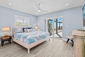 5 bedrooms, desk, iron/ironing board, travel cot