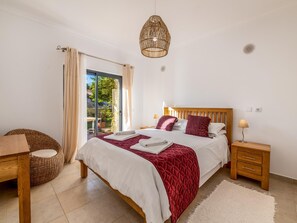 2 Schlafzimmer, Bügeleisen/Bügelbrett, Internetzugang, Bettwäsche