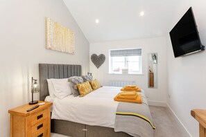 Cottage | Interior - Eames Cottage (Keighley)