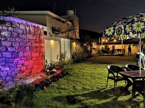 Outdoor dining - Nine Hill Villa - 2BHK Private Villa with Pool (Udaipur)