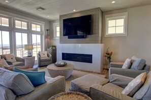 TV, fireplace - Barefoot Beach 236 SE (Port Aransas)