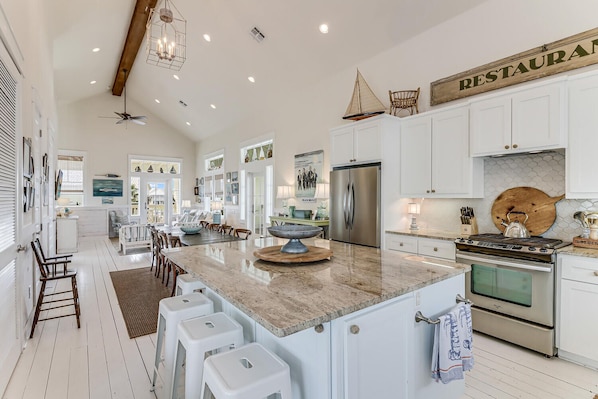 House (4 Bedrooms) | Interior