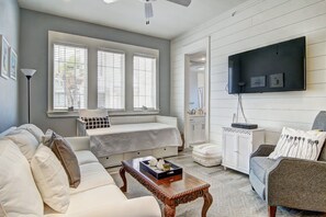 Apartment (1 Bedroom) | Interior - Beach Zen TC 10104 (Port Aransas)