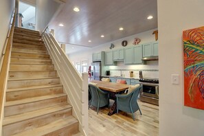 Apartment (3 Bedrooms) | Front of property - Endless Summer TC 2302 (Port Aransas)