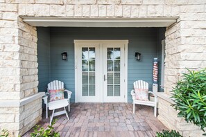 Apartment (2 Bedrooms) | Front of property - Blue Marlin TC 3105 (Port Aransas)