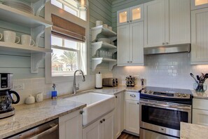 Villa (4 Bedrooms) | Exterior