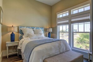 Villa (4 Bedrooms) | Interior