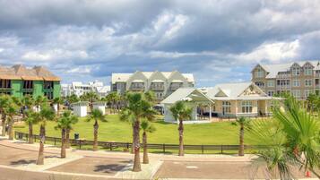 Villa (4 Bedrooms) | Interior