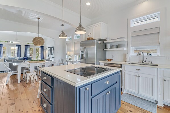 House (3 Bedrooms) | Interior