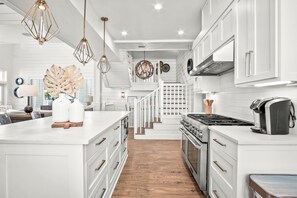 House (6 Bedrooms) | Interior - Golden Daze 239 SE (Port Aransas)
