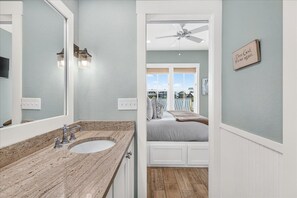 Interior - By the Sea TC 2303 (Port Aransas)