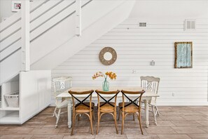 Interior - By the Sea TC 2303 (Port Aransas)