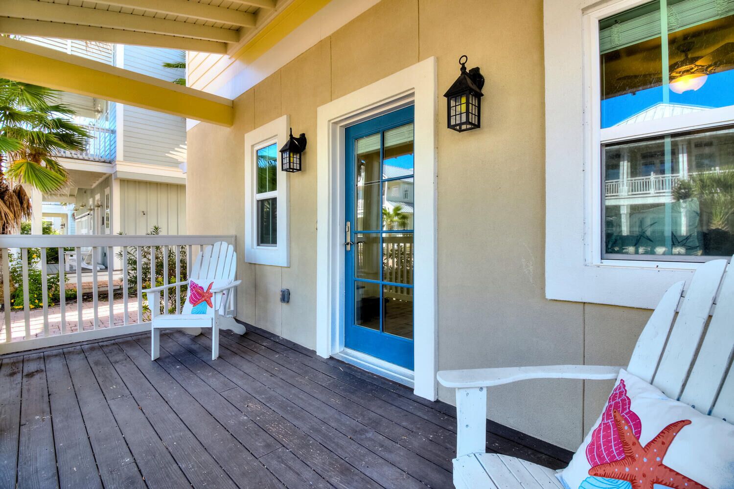 House (4 Bedrooms) | Front of property