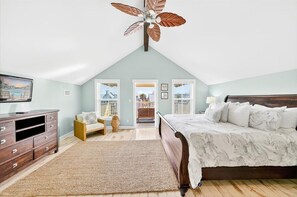 House (4 Bedrooms) | Exterior