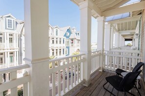 Villa (4 Bedrooms) | Exterior