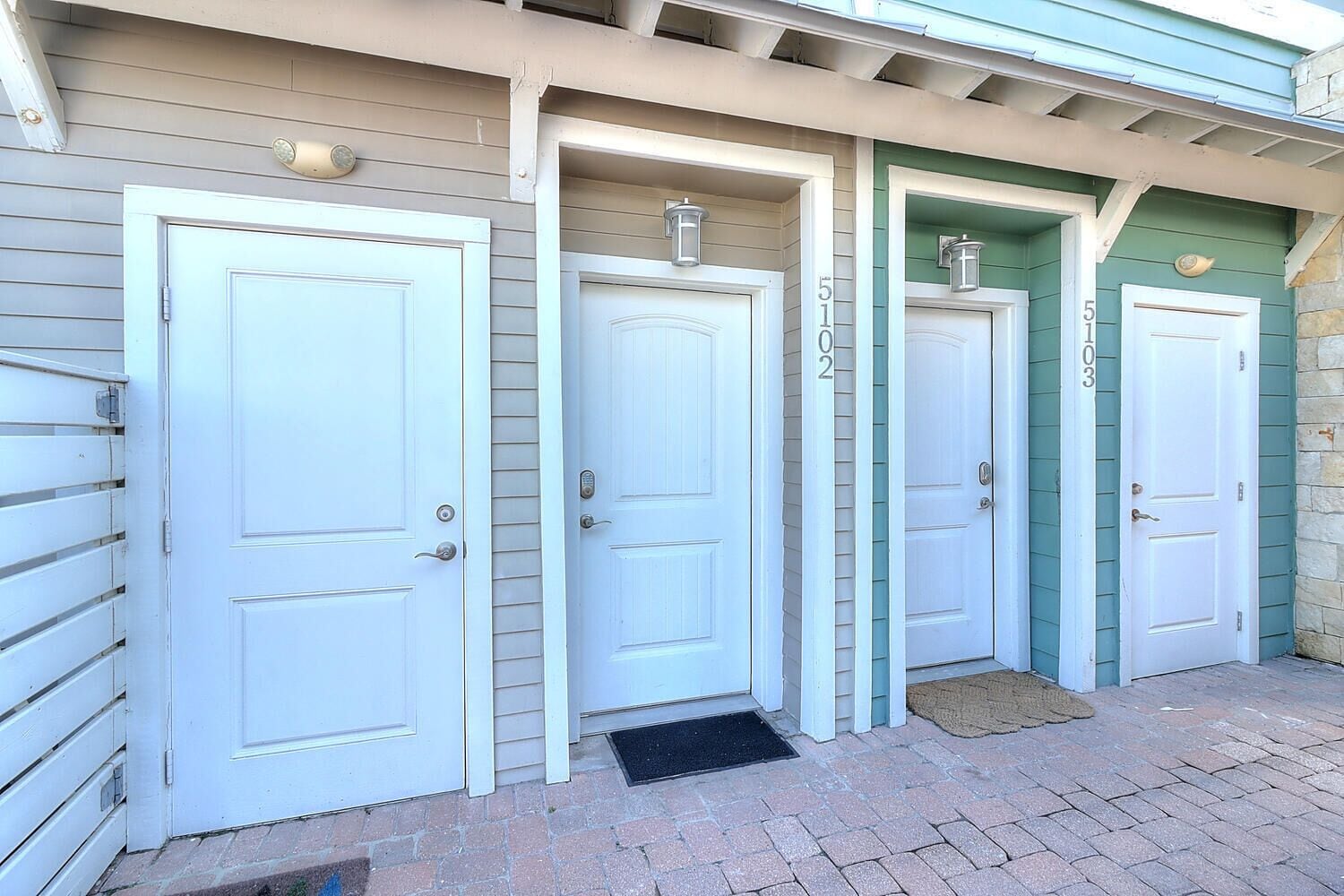 Villa (4 Bedrooms) | Front of property