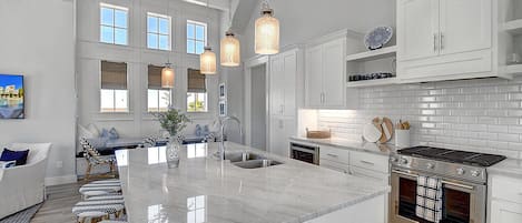 Maison (3 Bedrooms) | Cuisine privée | Micro-ondes, plaque de cuisson, lave-vaisselle