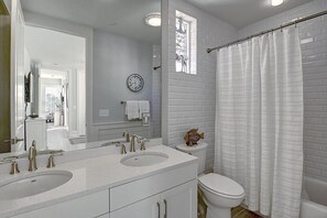 Apartment (1 Bedroom) | Interior - Leighzy Waves TC 10205 (Port Aransas)
