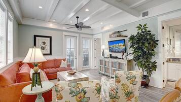 Apartment (2 Bedrooms) | Front of property