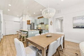 Apartment (3 Bedrooms) | Interior - Almost Heaven TC 2201 (Port Aransas)