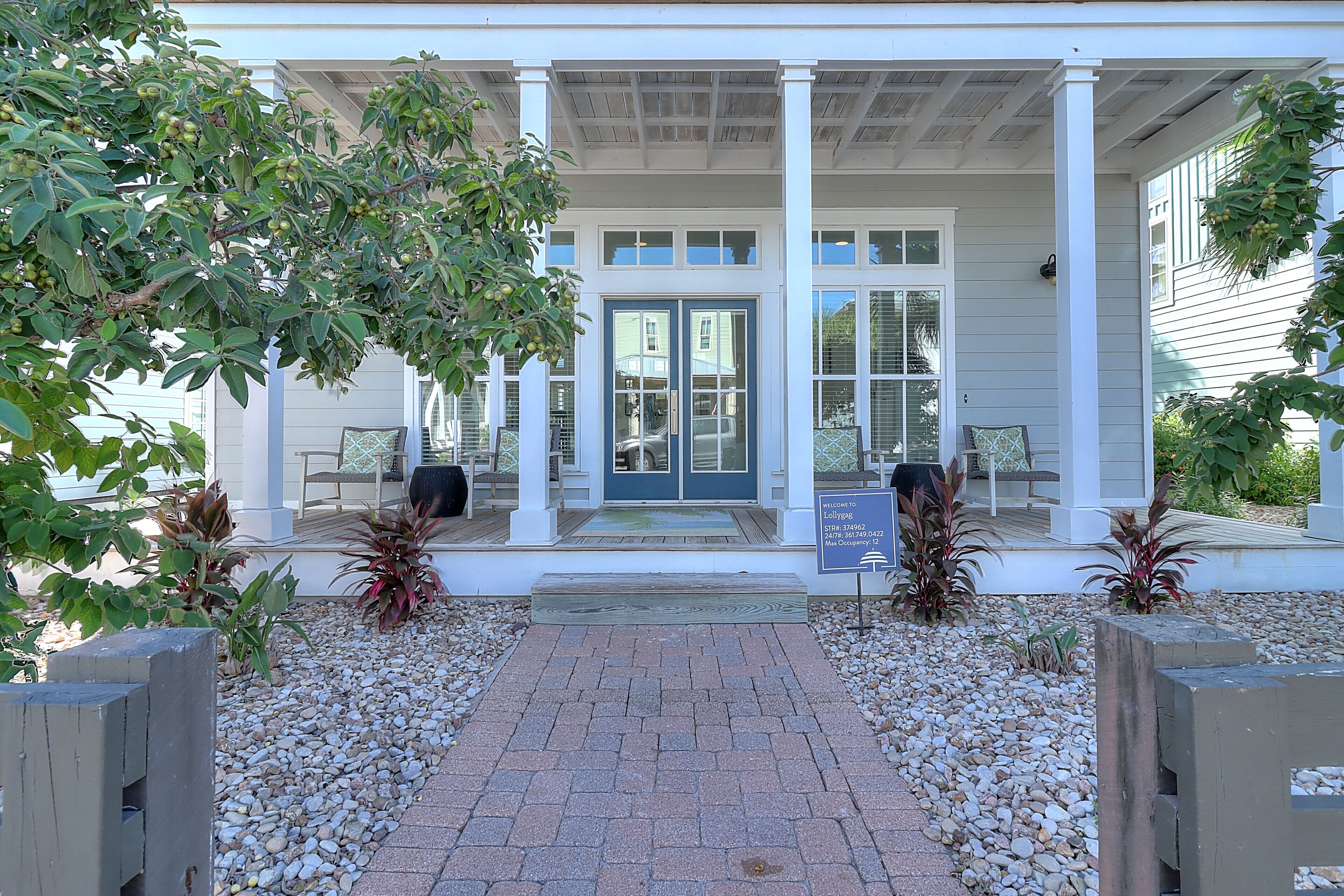 House (4 Bedrooms) | Front of property