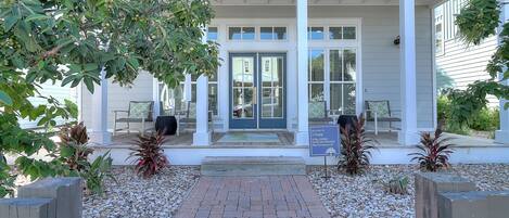 House (4 Bedrooms) | Front of property