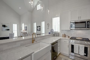 Cottage (3 Bedrooms) | Interior - Key Lime Cottage 248 BR (Port Aransas)