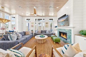 House (5 Bedrooms) | Exterior - Blue Crab 300 GR (Port Aransas)