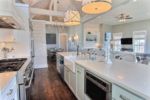 House (5 Bedrooms) | Interior - Oceanaire 196 RO (Port Aransas)